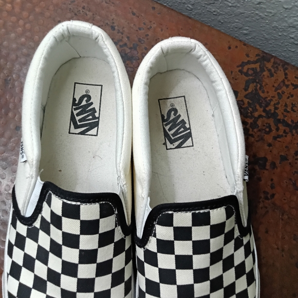 Vans Men's Sz. 10 Classic Slip-On Checkerboard Shoe - Picture 6 of 16